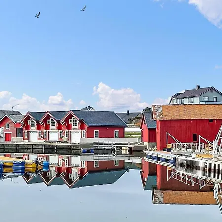 3 Bedroom Cozy In Leilighet Myklebost