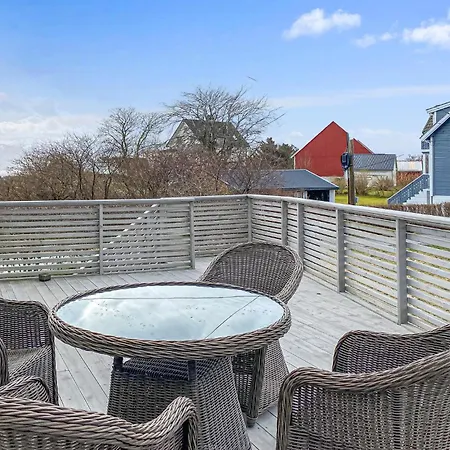3 Bedroom Cozy In Leilighet