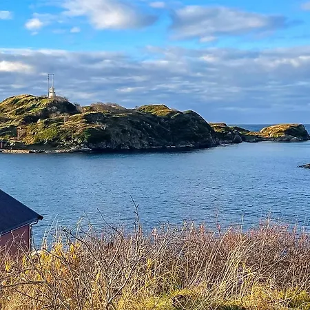 3 Bedroom Cozy In Leilighet Myklebost