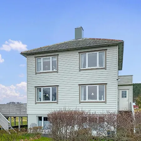 3 Bedroom Cozy In Leilighet *