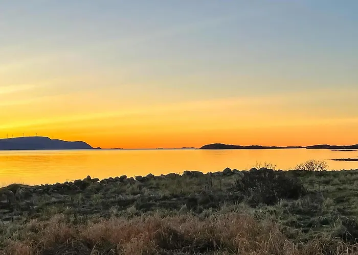 3 Bedroom Cozy In * Myklebost (Vanylven)