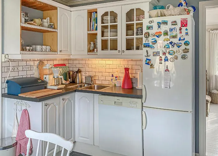 3 Bedroom Cozy In * Myklebost (Vanylven)