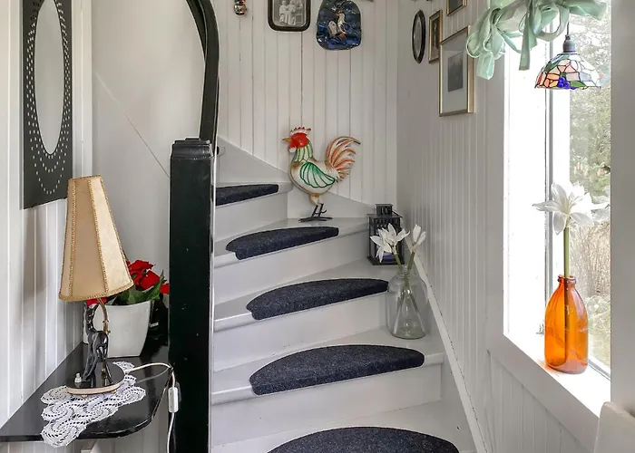 Апартаменты 3 Bedroom Cozy In