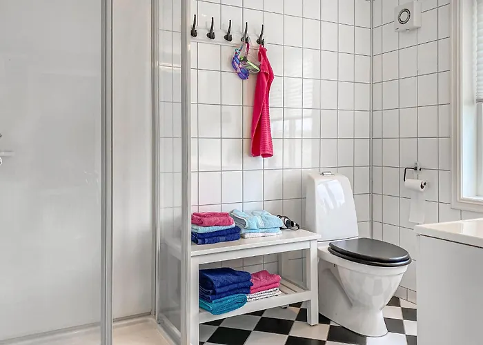 3 Bedroom Cozy In Appartamento Myklebost (Vanylven)