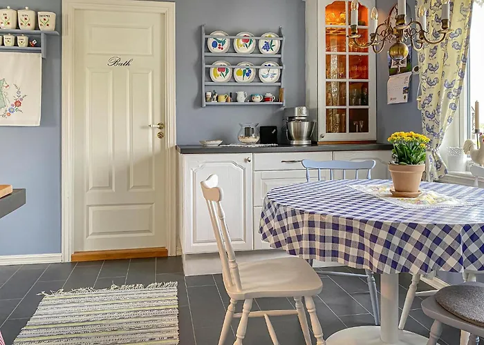 3 Bedroom Cozy In Appartamento